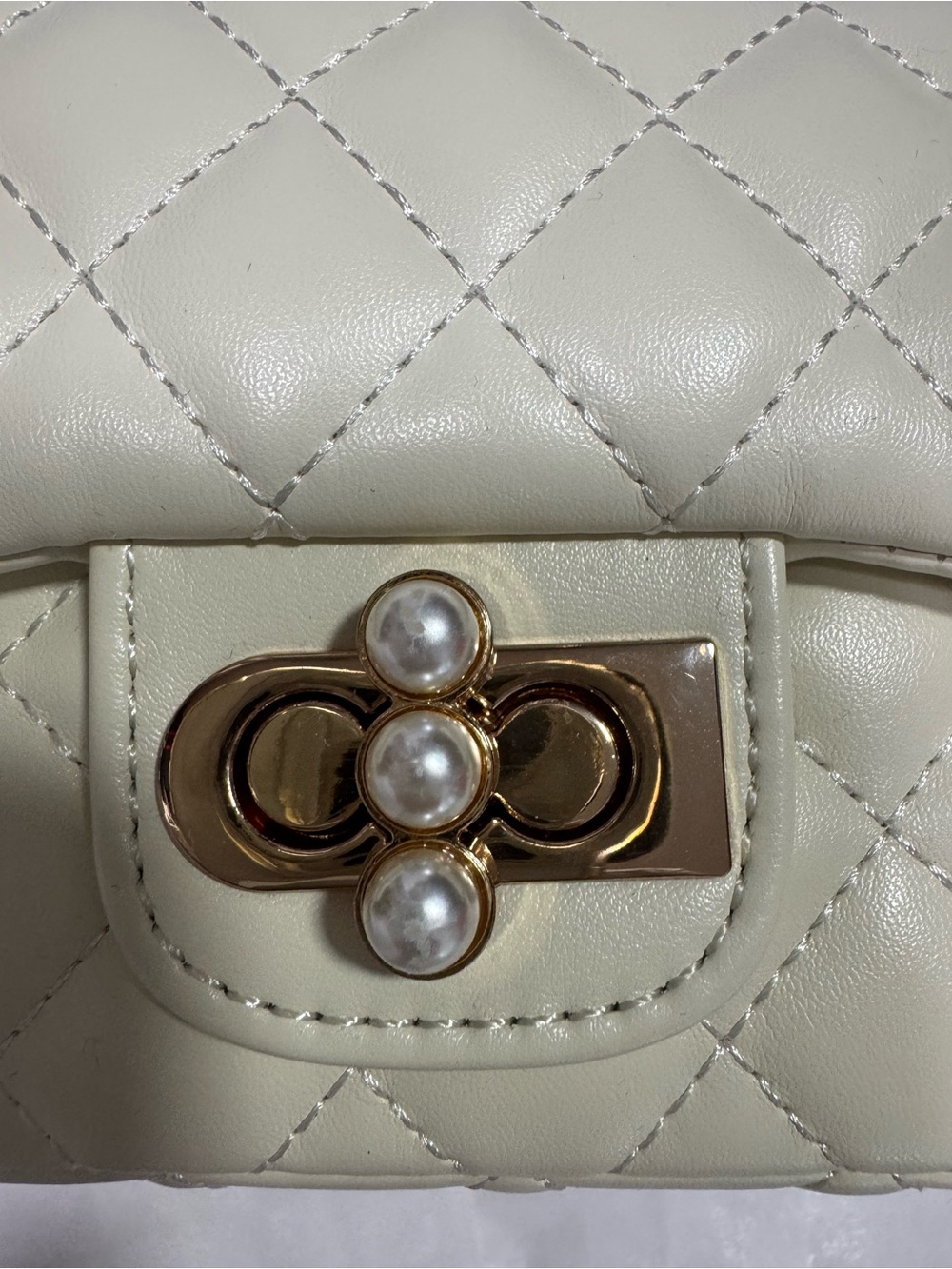 NWT Doe A Dear Quilted Pearl Crossbody Purse ✨
Retail $55 • Brand New With Tags - Picture 6 of 8